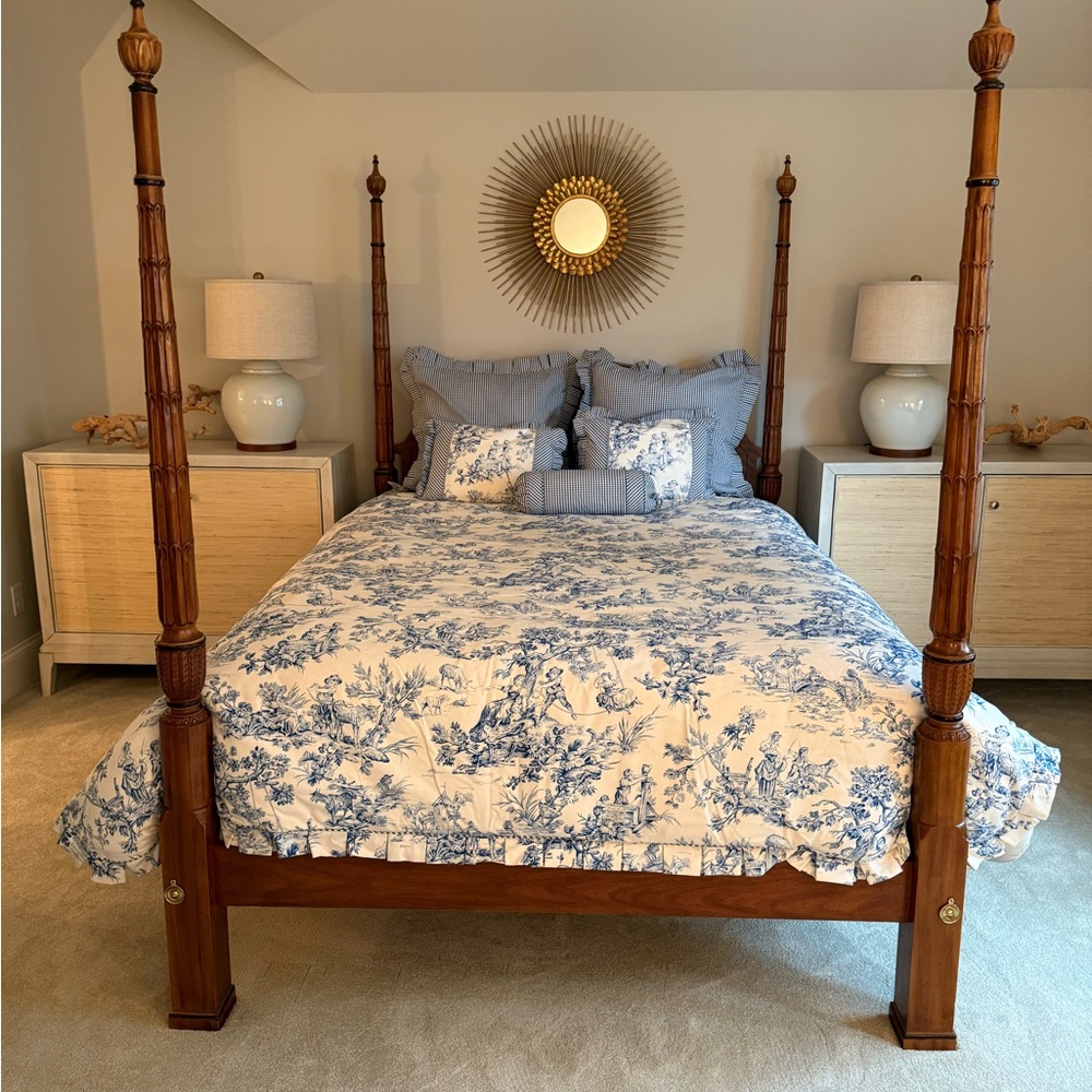 Blue and White Toile M Musee Queen Bedding With Pillows/Duvet/Dust Ruffle